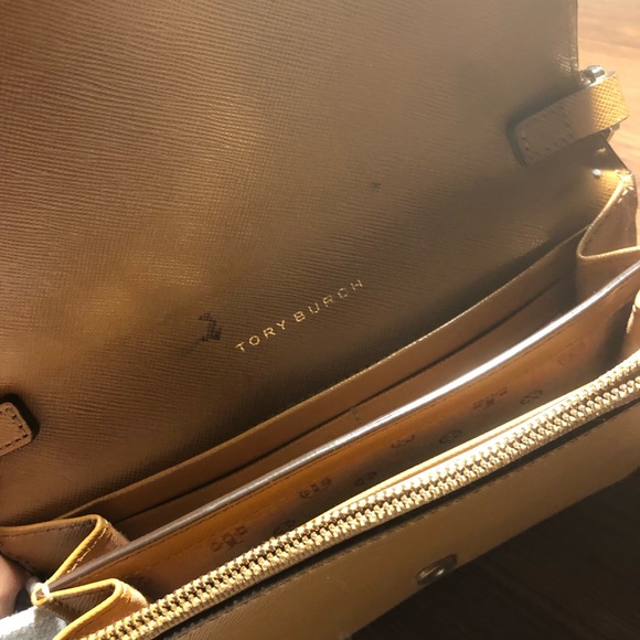 Tory Burch Chain Wallet - Picture 3 of 3